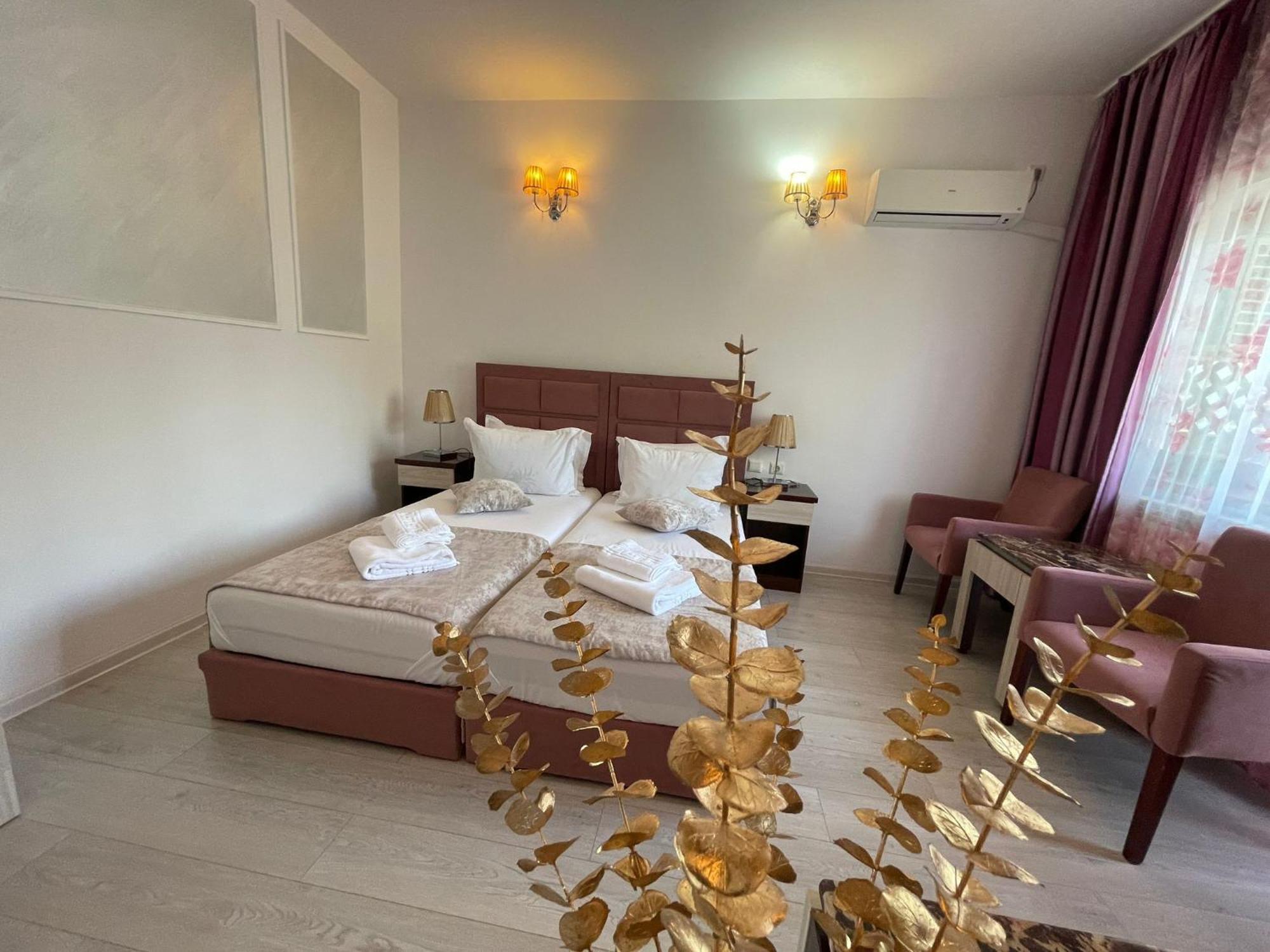 Steaua Apelor Family Resort Nufaru Exteriör bild