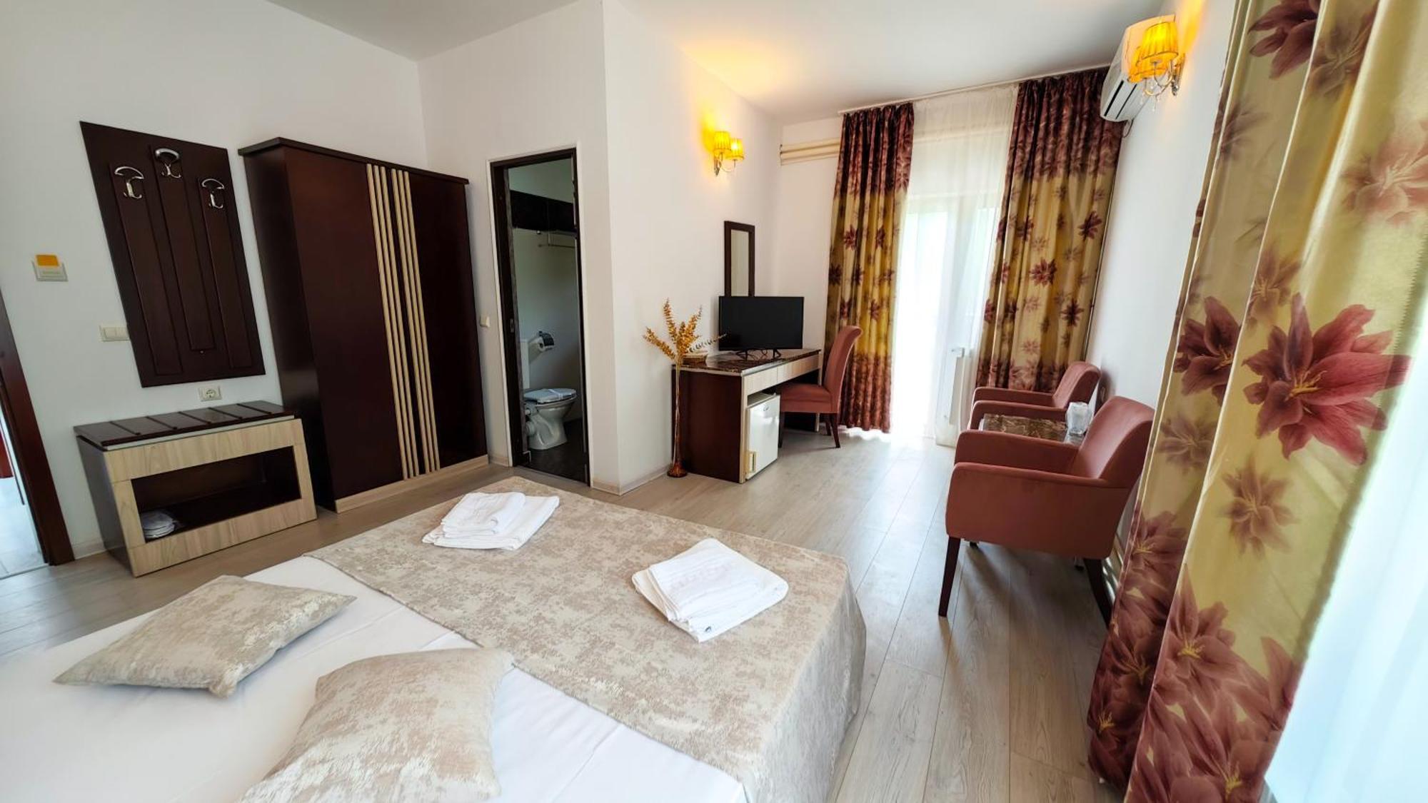 Steaua Apelor Family Resort Nufaru Exteriör bild