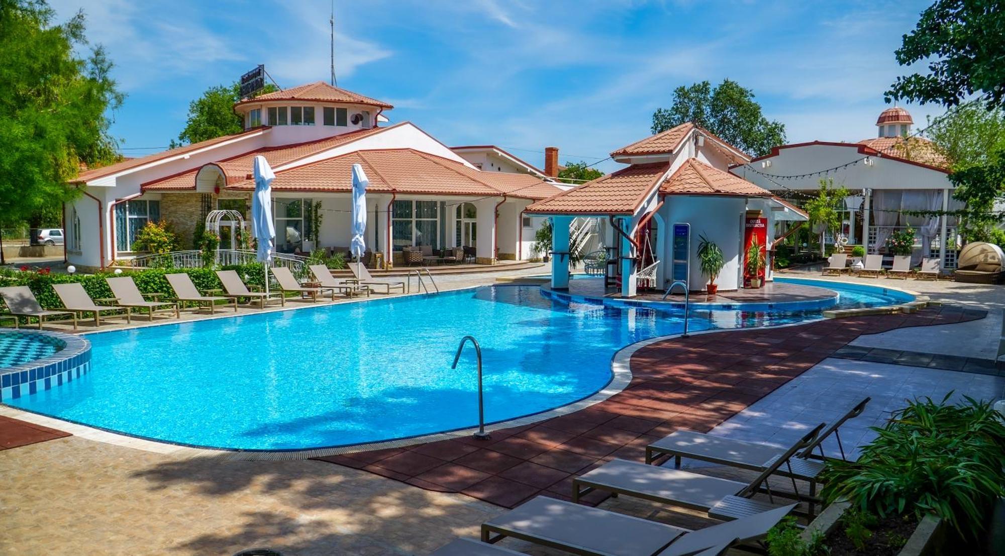 Steaua Apelor Family Resort Nufaru Exteriör bild