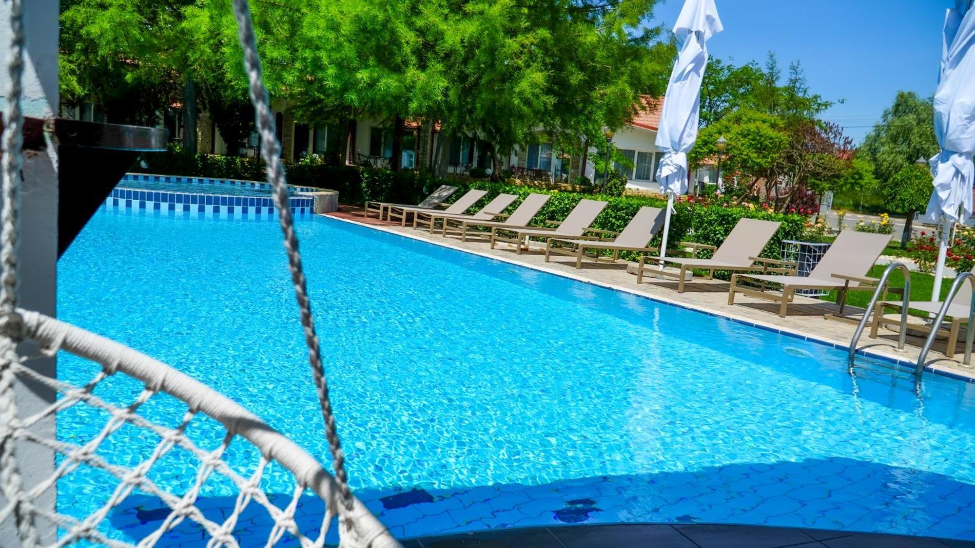 Steaua Apelor Family Resort Nufaru Exteriör bild
