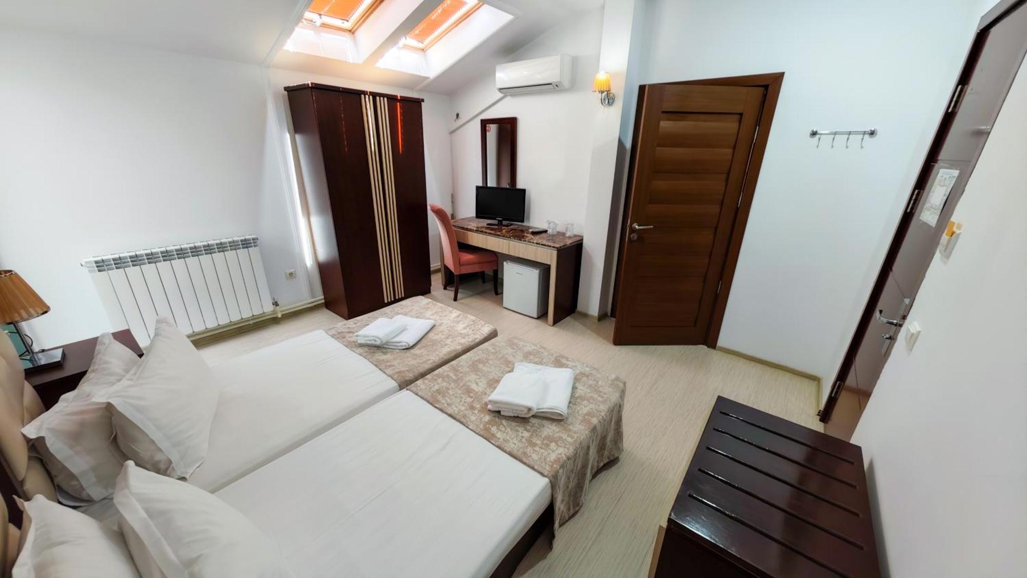 Steaua Apelor Family Resort Nufaru Exteriör bild