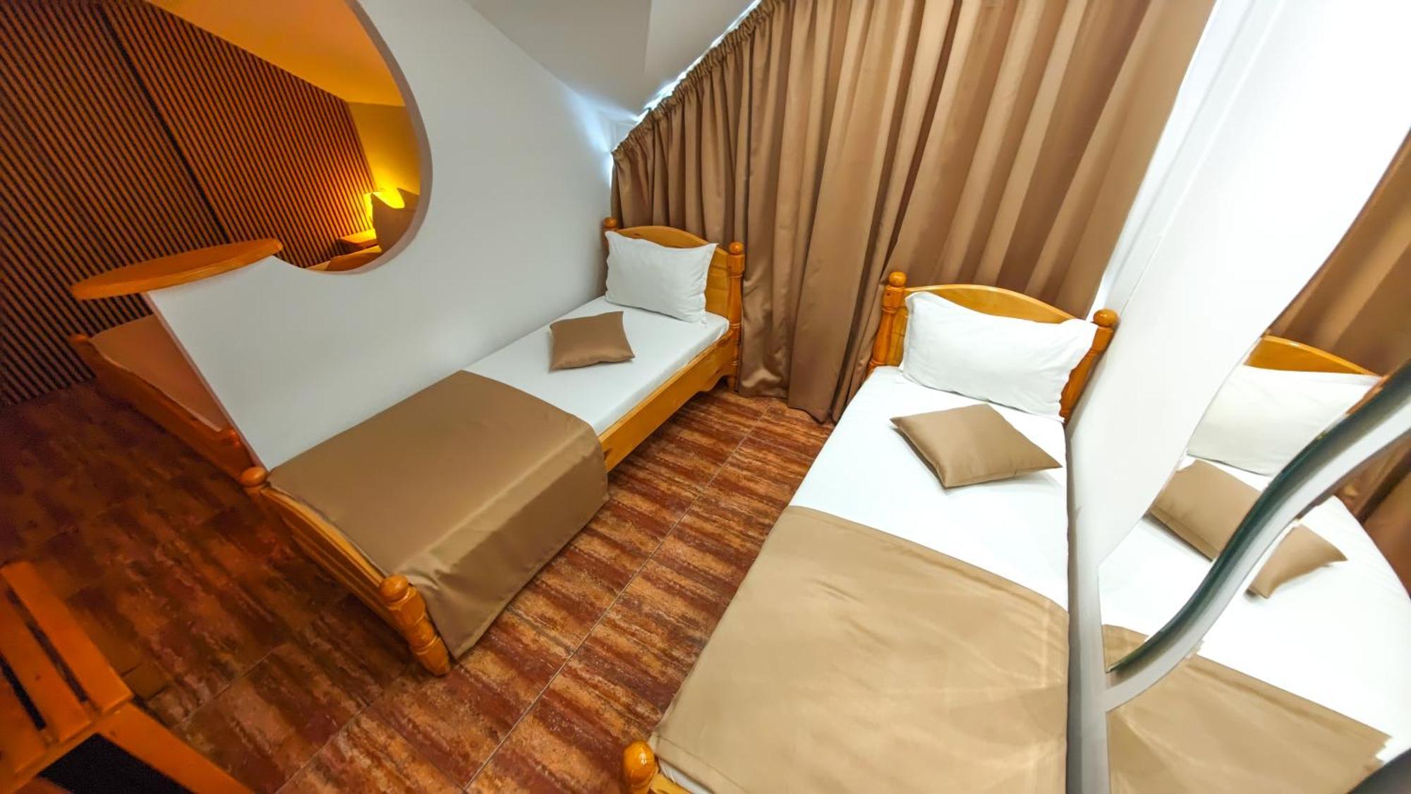 Steaua Apelor Family Resort Nufaru Exteriör bild