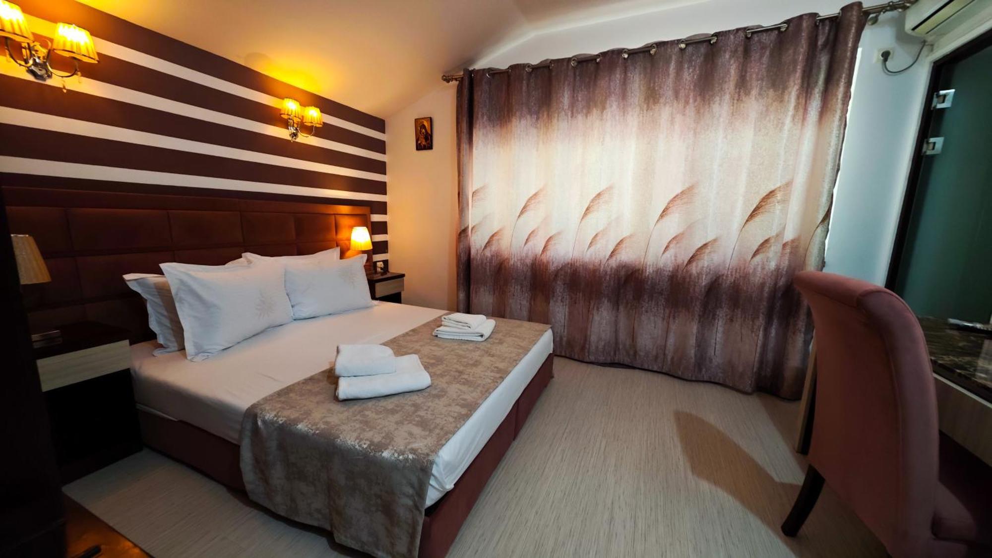 Steaua Apelor Family Resort Nufaru Exteriör bild